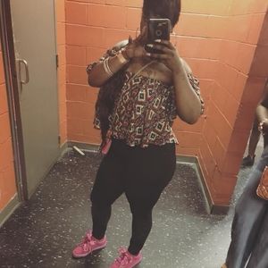 Meet your Posher, Tonya